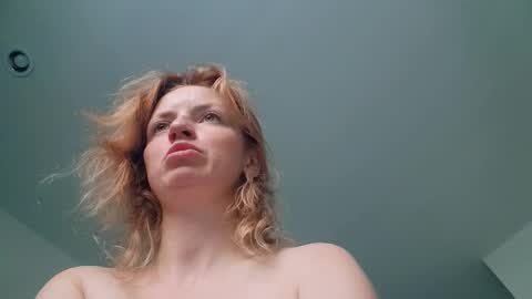 Snapshot of liludancer chatting on 03/17/26, 10:51 liludancer online show from 03/17/26, 10:51