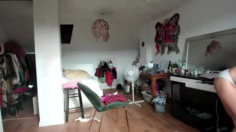 lilvenice7 online show from 06/27/26, 06:24