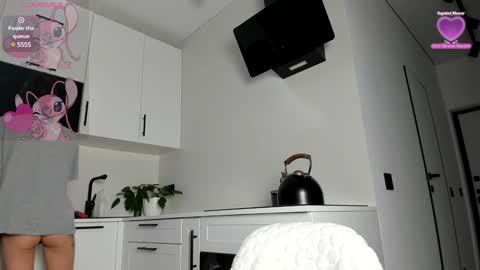 Snapshot of lily__love chatting on 01/21/25, 07:04 LILY online show from 01/21/25, 07:04