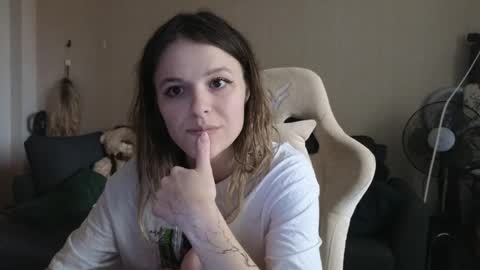 Snapshot of lily_and_jake chatting on 11/09/25, 08:12 lily_and_jake online show from 11/09/25, 08:12