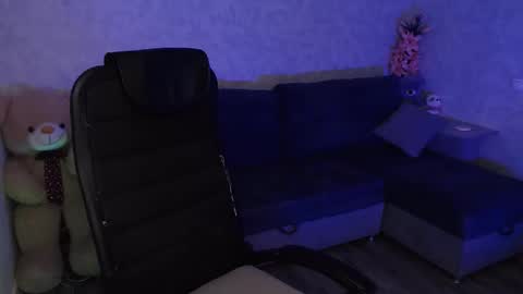 lily_baker_ online show from 01/18/26, 03:49