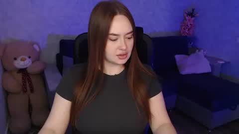 lily_baker_ online show from 04/16/26, 09:21