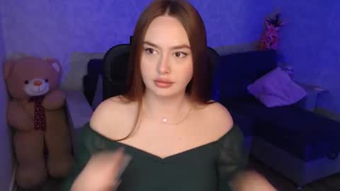 lily_baker_ online show from 06/07/26, 07:45
