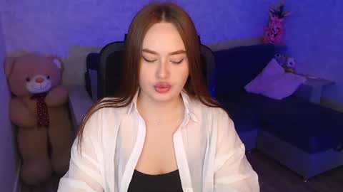 Snapshot of lily_baker_ chatting on 07/18/26, 07:45 lily_baker_ online show from 07/18/26, 07:45