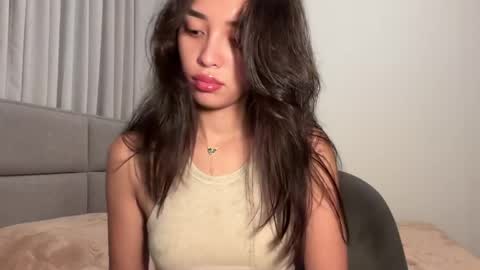 Lily online show from 05/26/26, 09:33