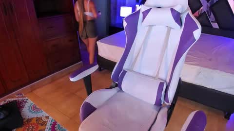 LILIANA  online show from 10/26/25, 01:28