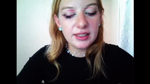 Snapshot of lily_ember chatting on 09/18/25, 08:11 lily_ember online show from 09/18/25, 08:11
