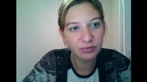 Snapshot of lily_ember chatting on 09/20/25, 08:10 lily_ember online show from 09/20/25, 08:10