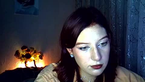 Snapshot of lily_ember chatting on 10/06/25, 05:10 lily_ember online show from 10/06/25, 05:10