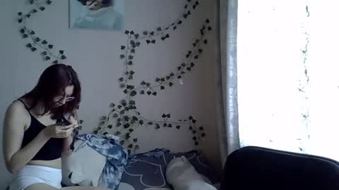 Snapshot of lily_ember chatting on 10/13/25, 10:04 lily_ember online show from 10/13/25, 10:04