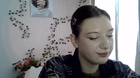 Snapshot of lily_ember chatting on 10/16/25, 10:05 lily_ember online show from 10/16/25, 10:05