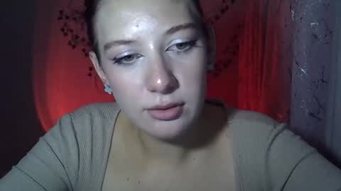 Snapshot of lily_ember chatting on 10/22/25, 04:51 lily_ember online show from 10/22/25, 04:51