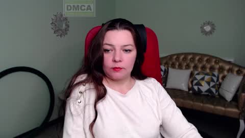 Lily online show from 12/31/24, 05:55