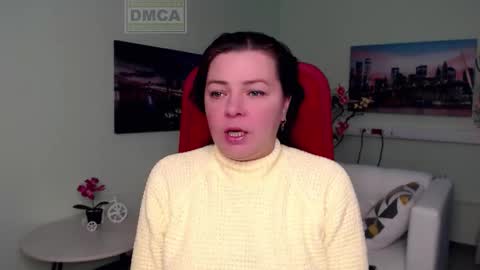 Lily online show from 12/01/25, 05:01