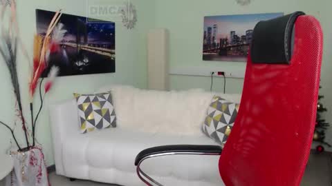 Lily online show from 01/06/26, 06:06