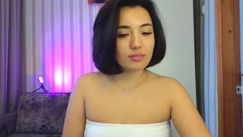 Lily online show from 09/18/25, 06:26