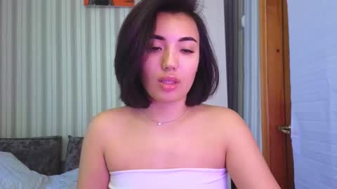 Lily online show from 10/18/25, 07:20