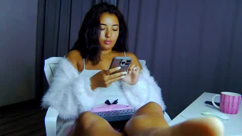 Lily online show from 04/18/26, 08:09