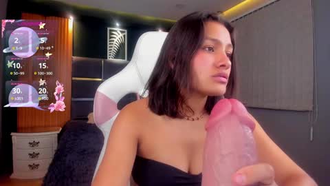 Snapshot of lily_fox1 chatting on 03/12/25, 07:13 Lily online show from 03/12/25, 07:13