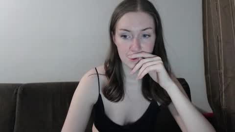 lily_love_x online show from 01/06/26, 10:23
