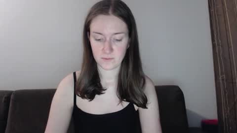 lily_love_x online show from 02/04/26, 02:39