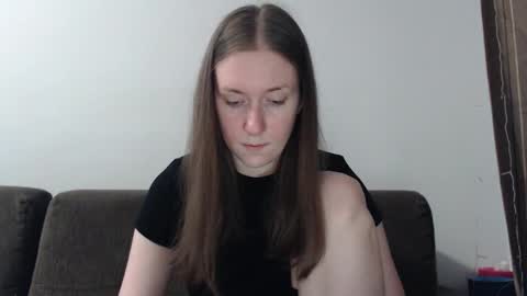 lily_love_x online show from 03/18/26, 01:42