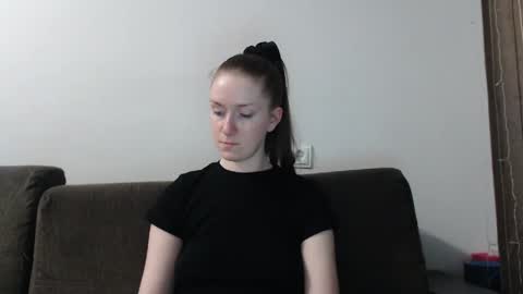 lily_love_x online show from 04/02/26, 10:51