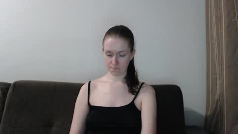Snapshot of lily_love_x chatting on 06/11/26, 12:32 lily_love_x online show from 06/11/26, 12:32