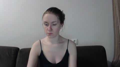 Snapshot of lily_love_x chatting on 06/17/26, 05:32 lily_love_x online show from 06/17/26, 05:32