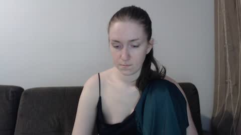 Snapshot of lily_love_x chatting on 06/25/26, 04:56 lily_love_x online show from 06/25/26, 04:56