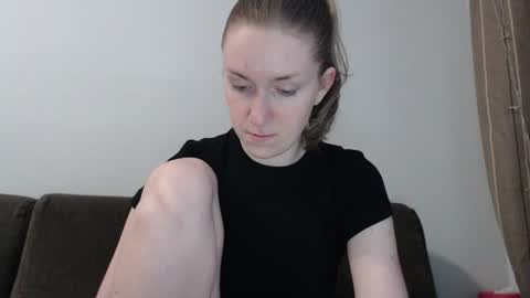 Snapshot of lily_love_x chatting on 07/23/26, 05:27 lily_love_x online show from 07/23/26, 05:27