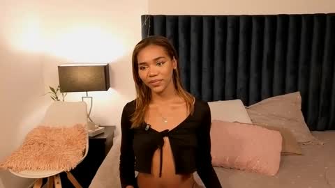 Snapshot of lily_miiller chatting on 09/21/25, 08:54 Lily Miiller online show from 09/21/25, 08:54