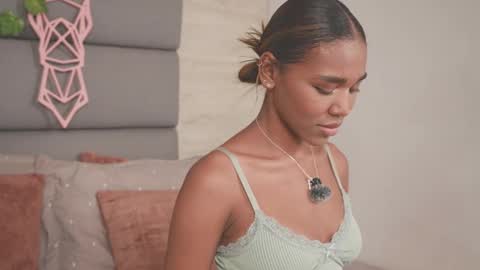 Snapshot of lily_miiller chatting on 11/15/25, 08:16 Lily Miiller online show from 11/15/25, 08:16