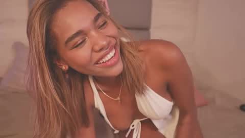 Snapshot of lily_miiller chatting on 12/01/25, 08:47 Lily Miiller online show from 12/01/25, 08:47