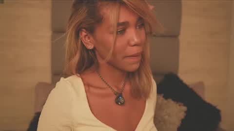 Snapshot of lily_miiller chatting on 02/10/26, 09:19 Lily Miiller online show from 02/10/26, 09:19