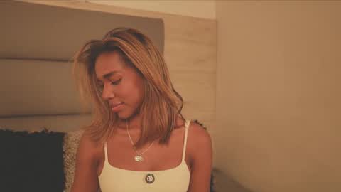 Snapshot of lily_miiller chatting on 02/18/26, 09:33 Lily Miiller online show from 02/18/26, 09:33