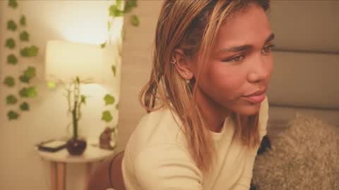 Snapshot of lily_miiller chatting on 02/22/26, 12:01 Lily Miiller online show from 02/22/26, 12:01