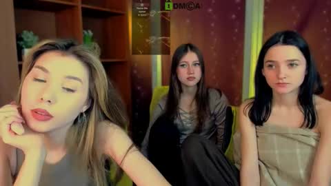 Lily online show from 03/18/26, 07:50