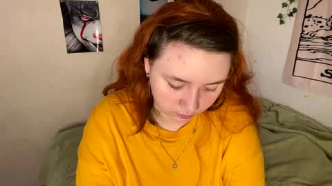 Snapshot of lily_shamy chatting on 12/17/24, 11:49 Alice online show from 12/17/24, 11:49