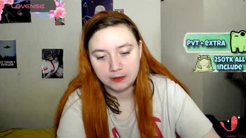 Snapshot of lily_shamy chatting on 01/14/25, 02:22 Alice online show from 01/14/25, 02:22