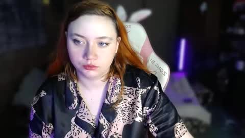 Snapshot of lily_shamy chatting on 11/12/25, 10:15 Alice online show from 11/12/25, 10:15