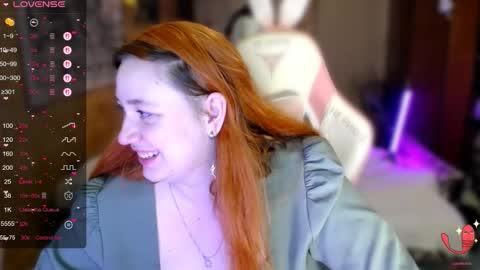 Snapshot of lily_shamy chatting on 12/03/25, 07:01 Alice online show from 12/03/25, 07:01