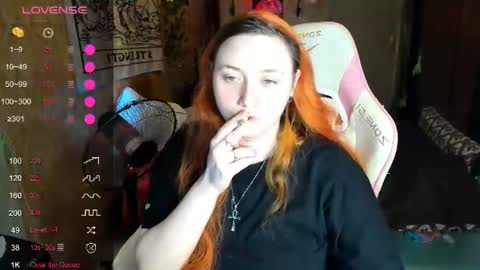 Snapshot of lily_shamy chatting on 06/22/26, 08:50 Alice online show from 06/22/26, 08:50
