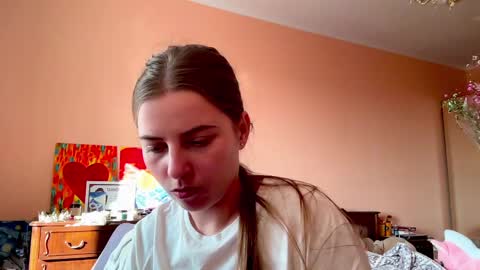 Lily online show from 02/26/25, 10:47