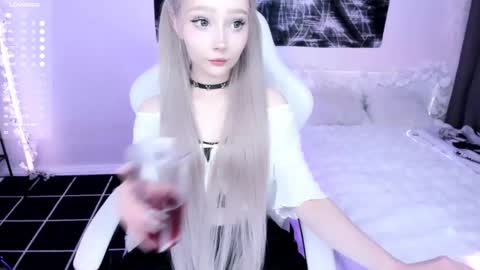 Lily online show from 06/03/26, 10:15