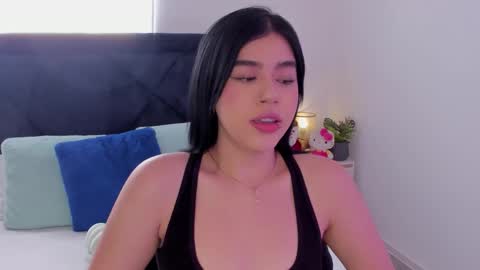 Snapshot of lily_woodz chatting on 12/19/25, 06:59 LilyWoodz online show from 12/19/25, 06:59