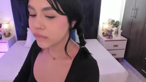 Snapshot of lily_woodz chatting on 05/29/26, 06:50 LilyWoodz online show from 05/29/26, 06:50