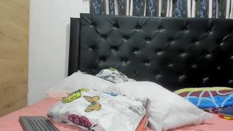 Lily online show from 01/05/26, 05:27