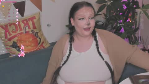 Lily online show from 10/30/25, 04:52