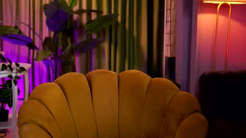 Snapshot of lilybloome chatting on 03/02/26, 07:21 Lily online show from 03/02/26, 07:21